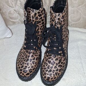 True Craft Leopard Print Ankle Boots